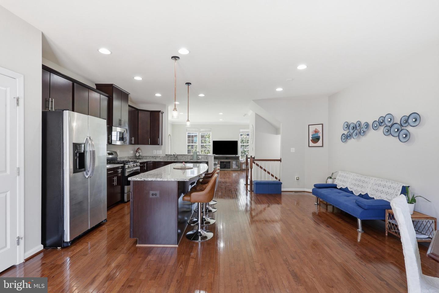 42630 Burbank Ter Property Photo 13