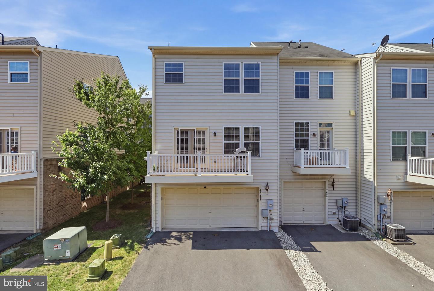42630 Burbank Ter Property Photo 34