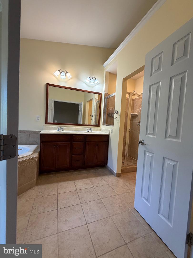 43237 Mitcham Sq Property Photo 48