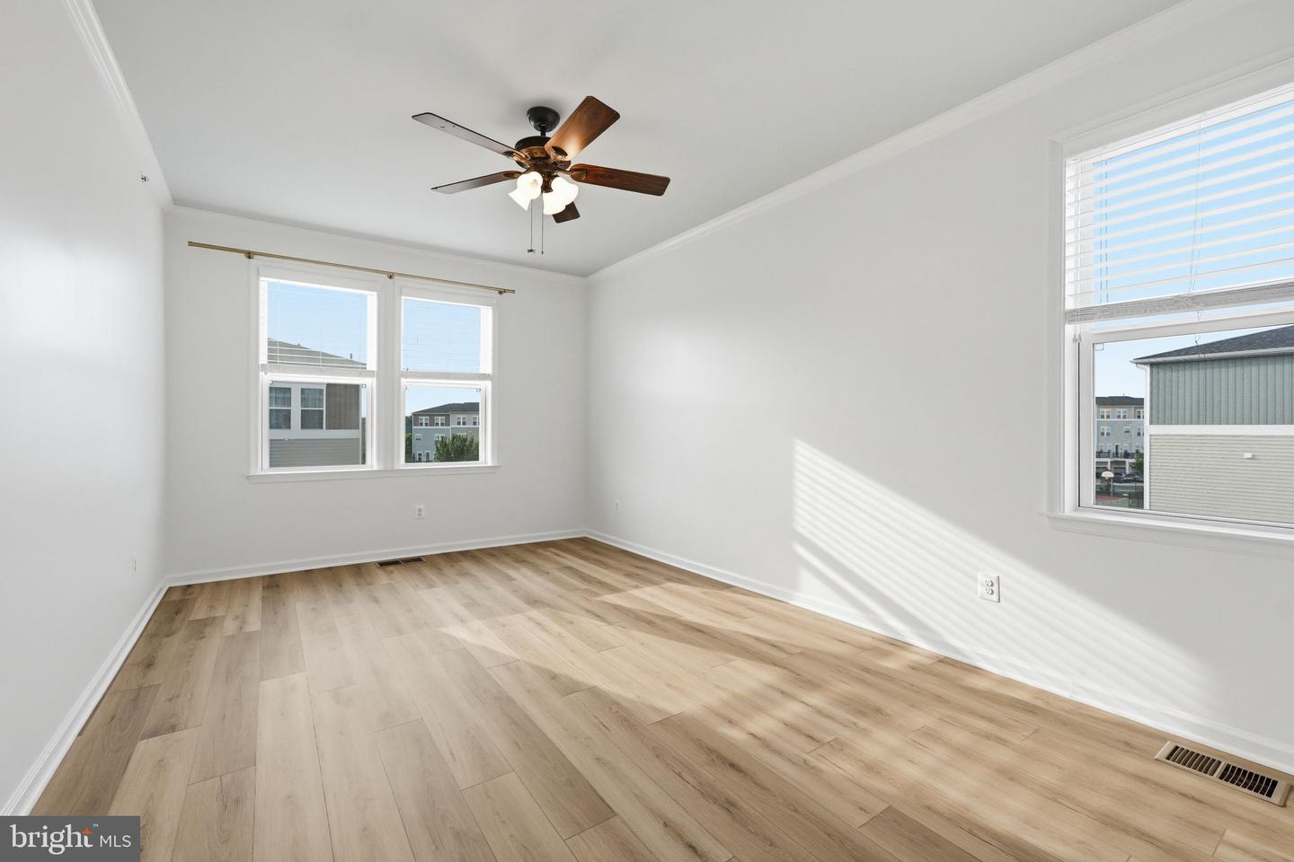 24537 Glenville Grove Ter Property Photo 11