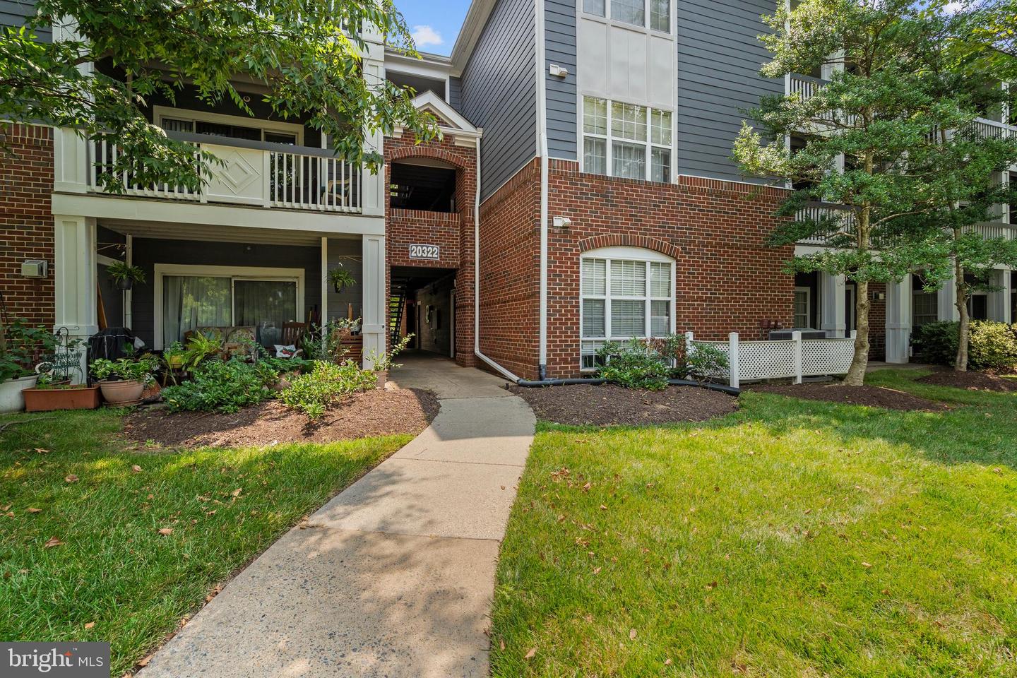 20322 Beechwood Ter #202 Property Photo 1