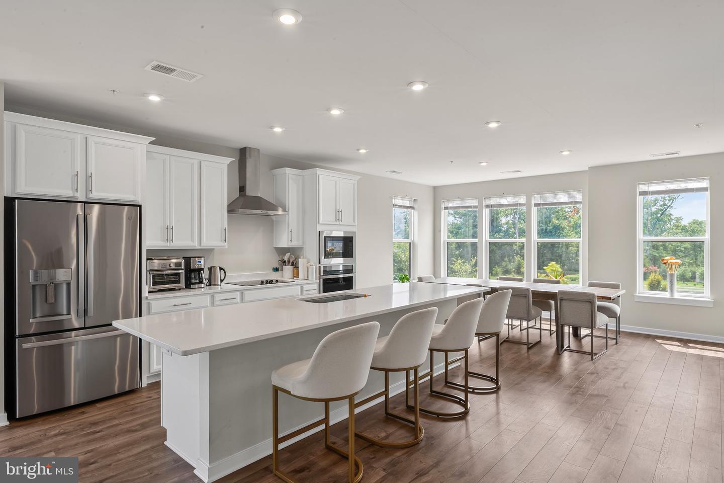 20362 Newfoundland Sq Property Photo 5