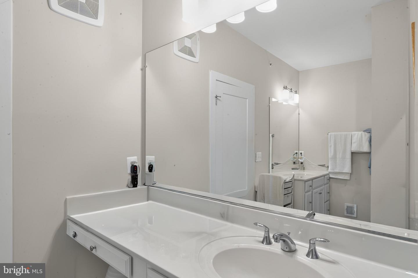 20362 Newfoundland Sq Property Photo 19