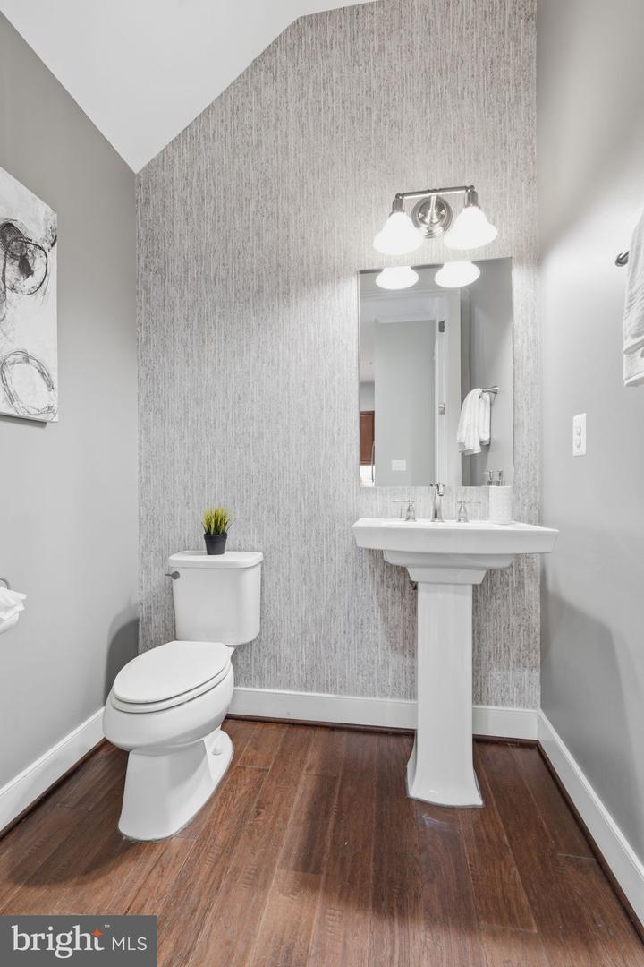 206 Railbender Aly Se Property Photo 19