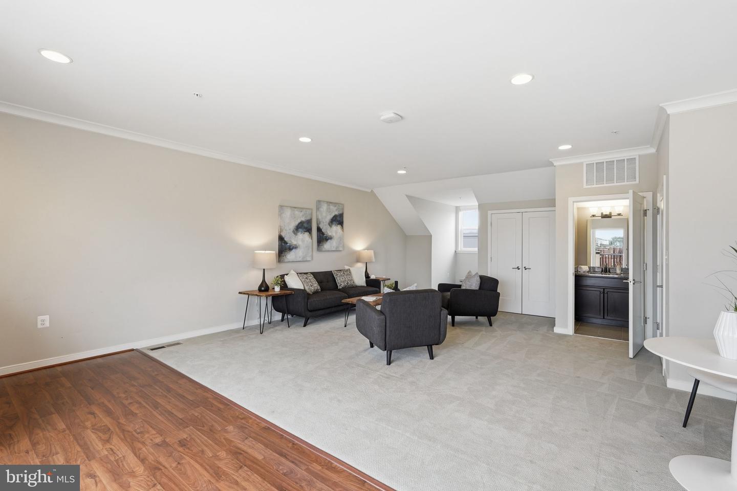 206 Railbender Aly Se Property Photo 36