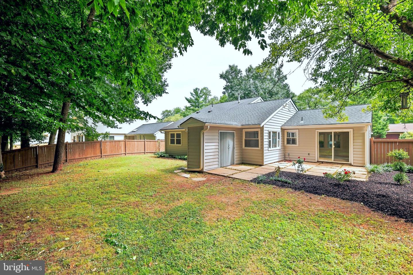 316 Sugarland Run Dr Property Photo 5