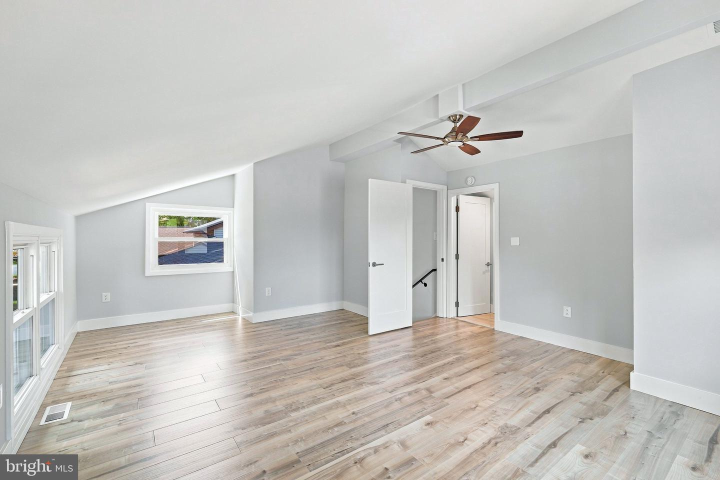 316 Sugarland Run Dr Property Photo 28