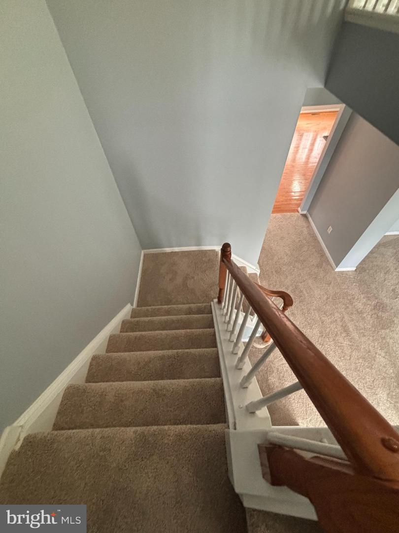 42902 Overly Sq Property Photo 15