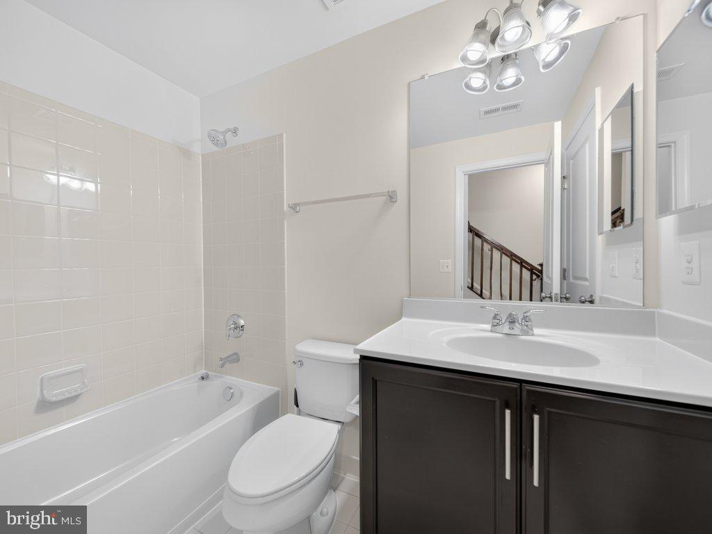 20415 Codman Dr Property Photo 12