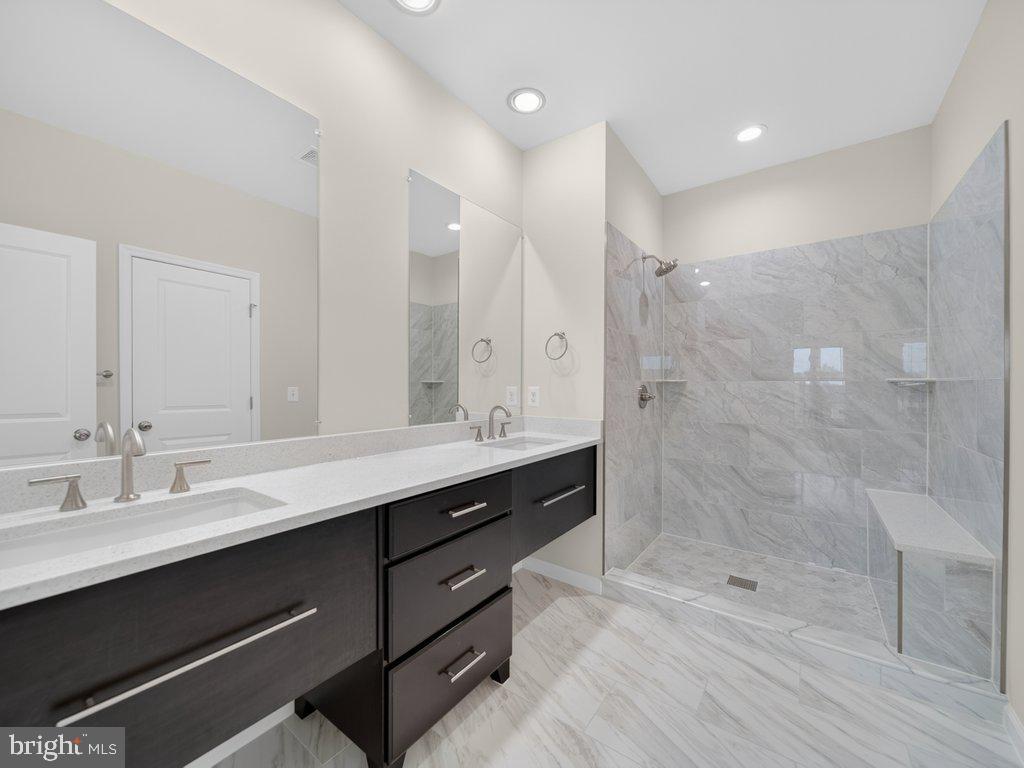 20415 Codman Dr Property Photo 44