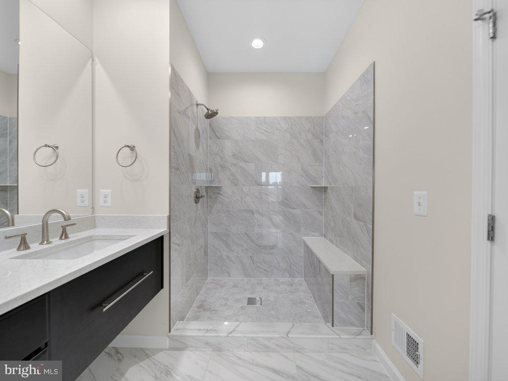20415 Codman Dr Property Photo 45