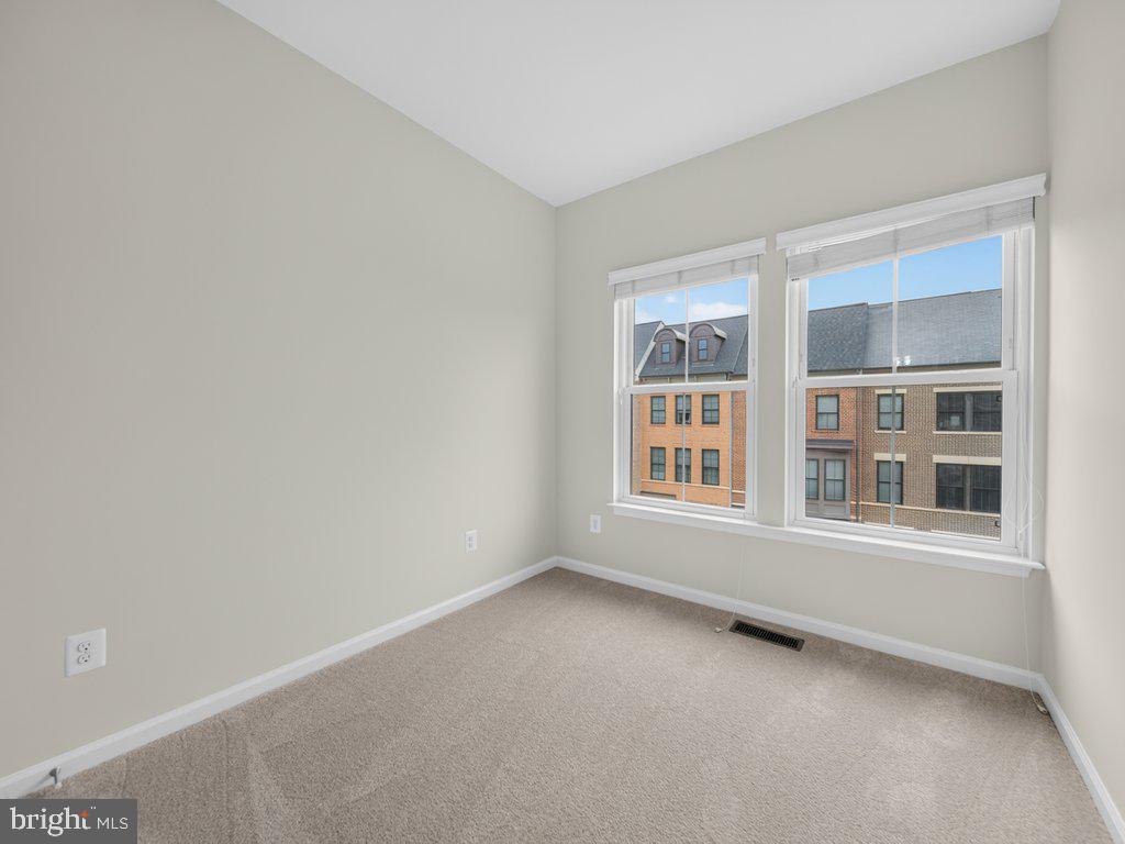 20415 Codman Dr Property Photo 51