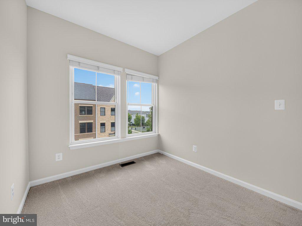 20415 Codman Dr Property Photo 52