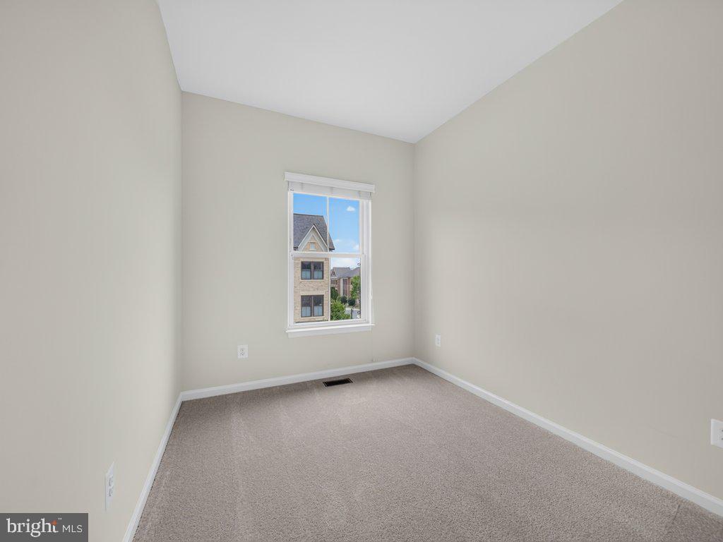 20415 Codman Dr Property Photo 54