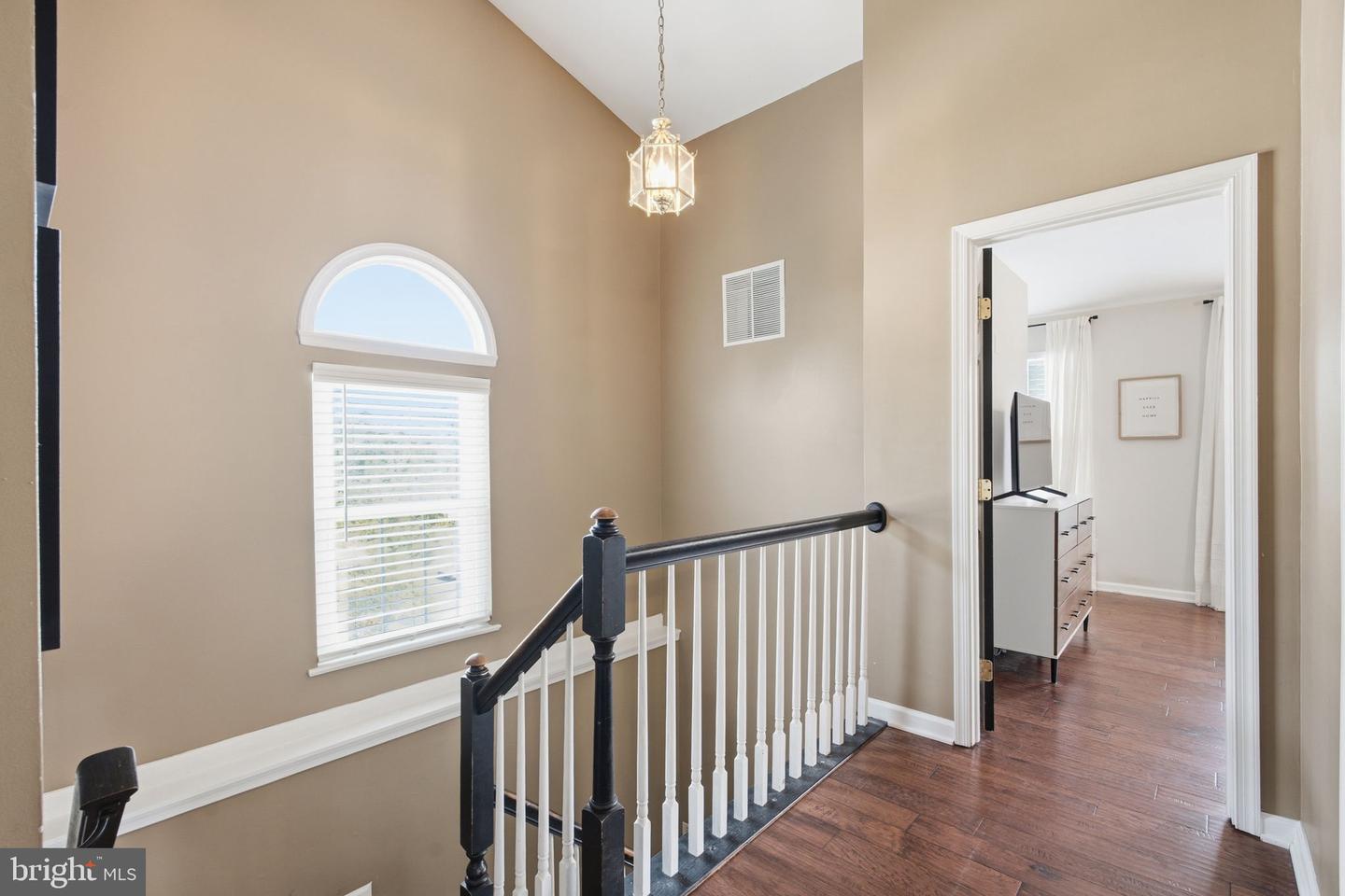 43455 Postrail Sq Property Photo 16