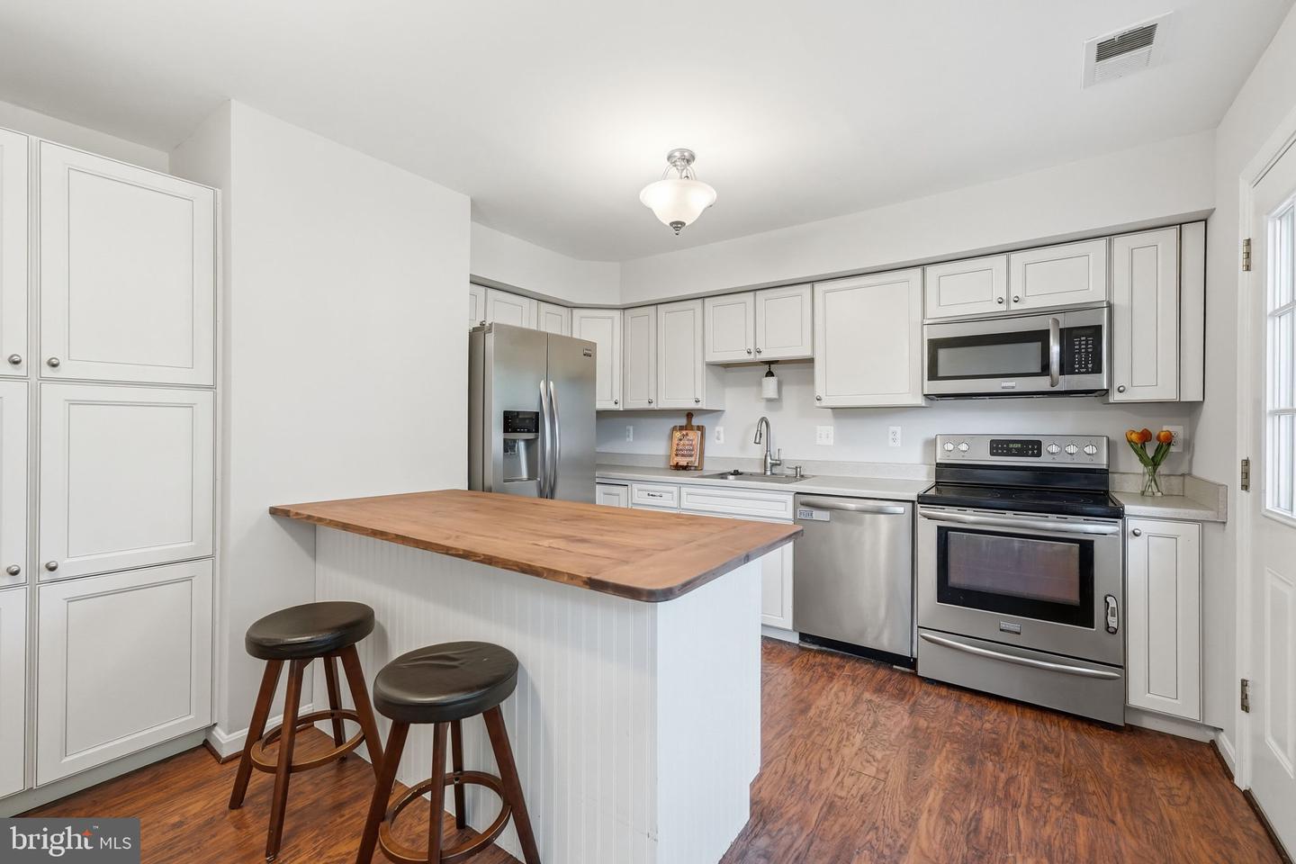 47 Sydnor St Property Photo 12
