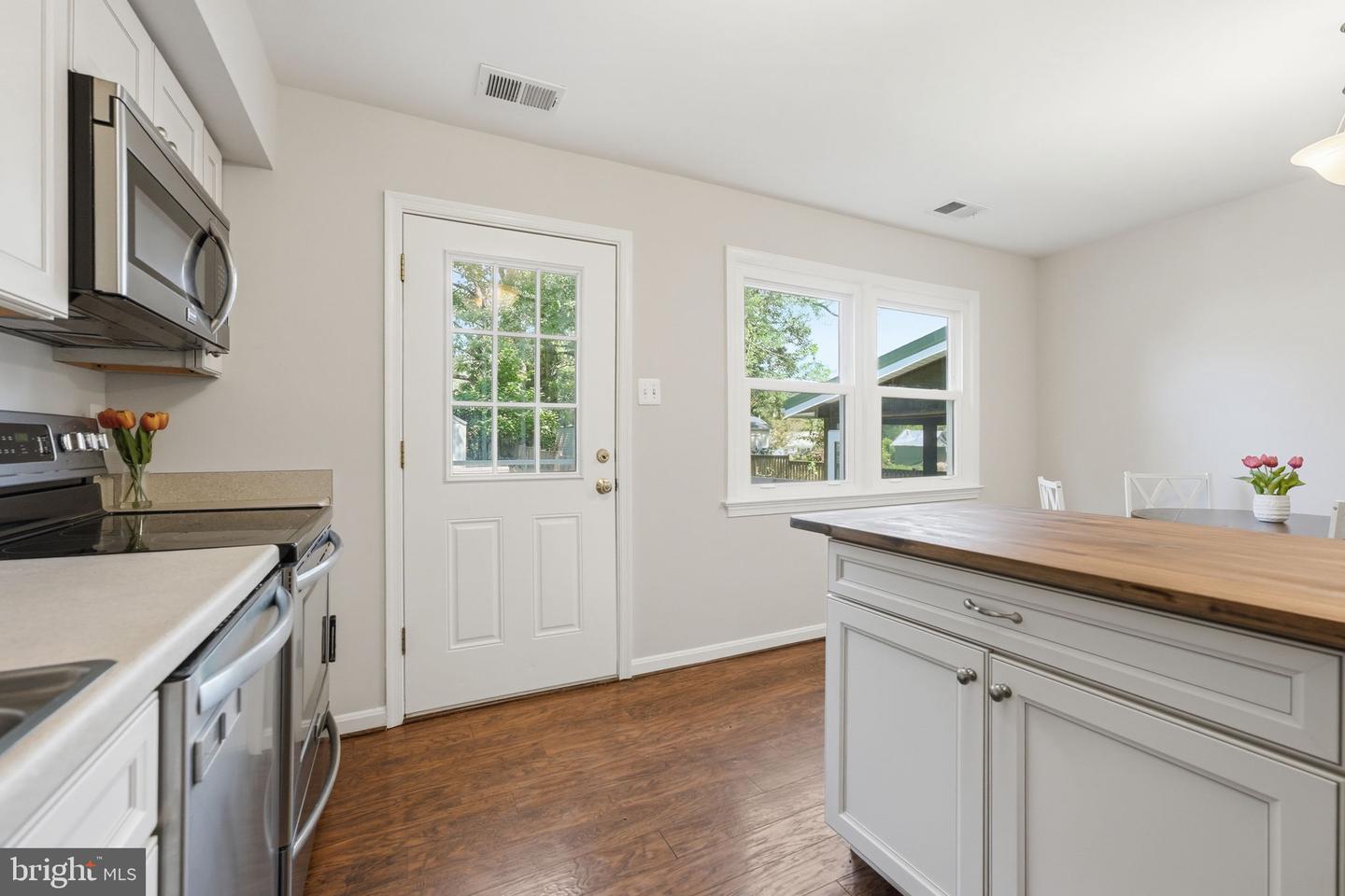 47 Sydnor St Property Photo 16