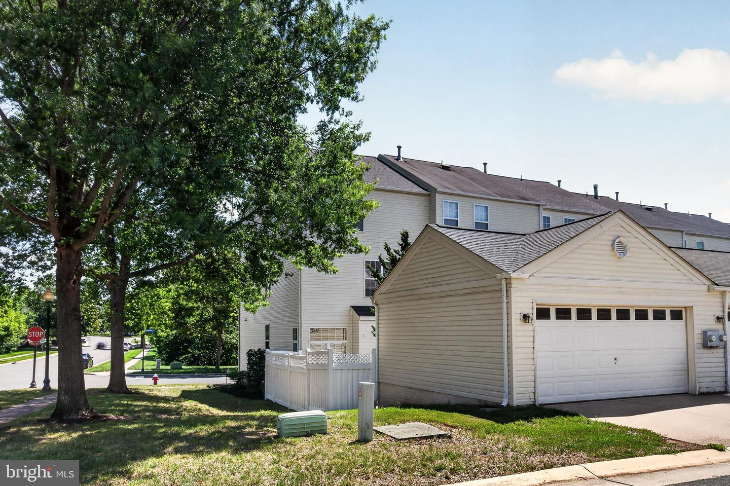 26025 Murrey Dr Property Photo 3