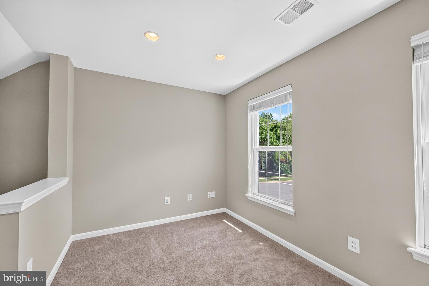 26025 Murrey Dr Property Photo 25