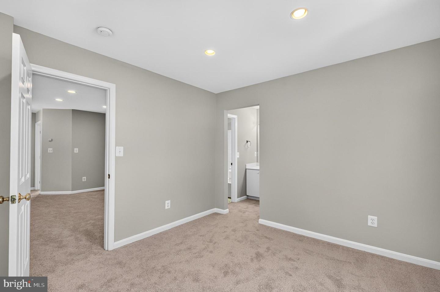 26025 Murrey Dr Property Photo 40