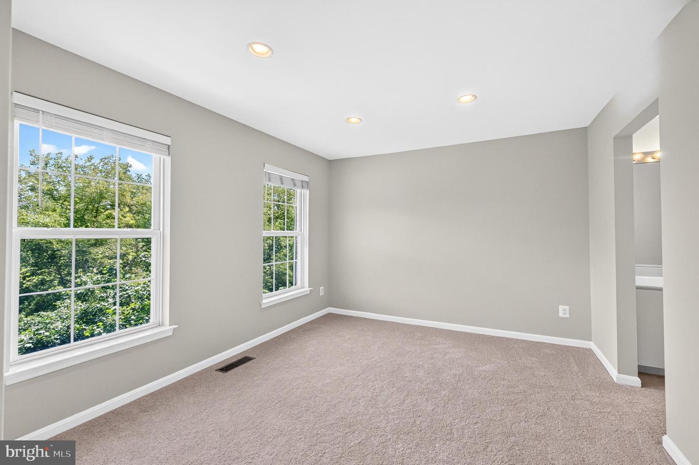 26025 Murrey Dr Property Photo 47