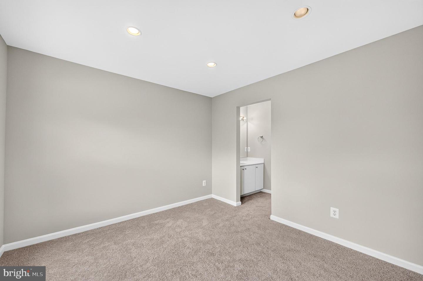 26025 Murrey Dr Property Photo 48