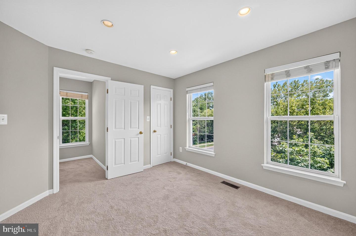 26025 Murrey Dr Property Photo 49