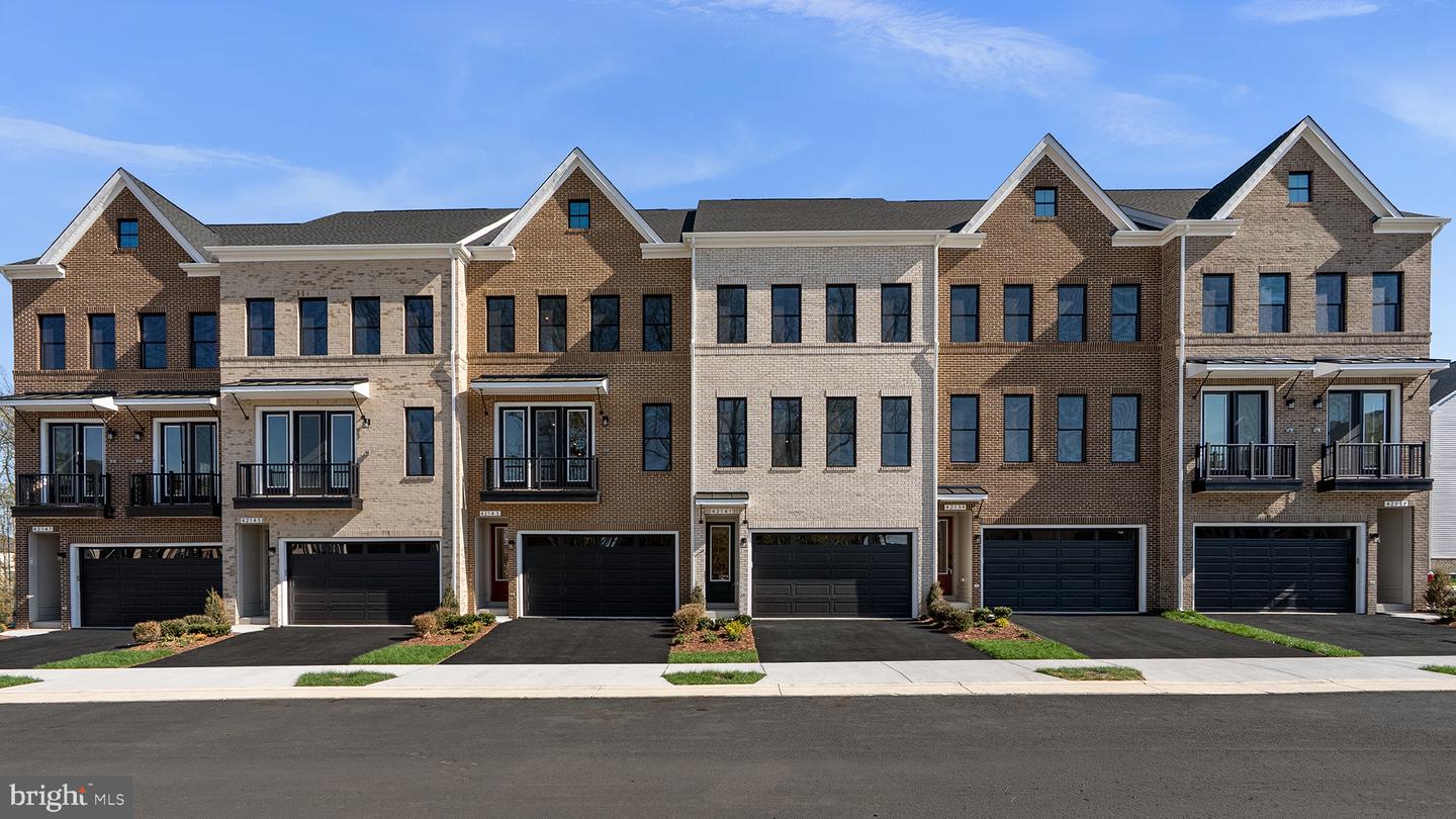 1 Picasso Sq #turner 22-f2-rt Property Photo 1