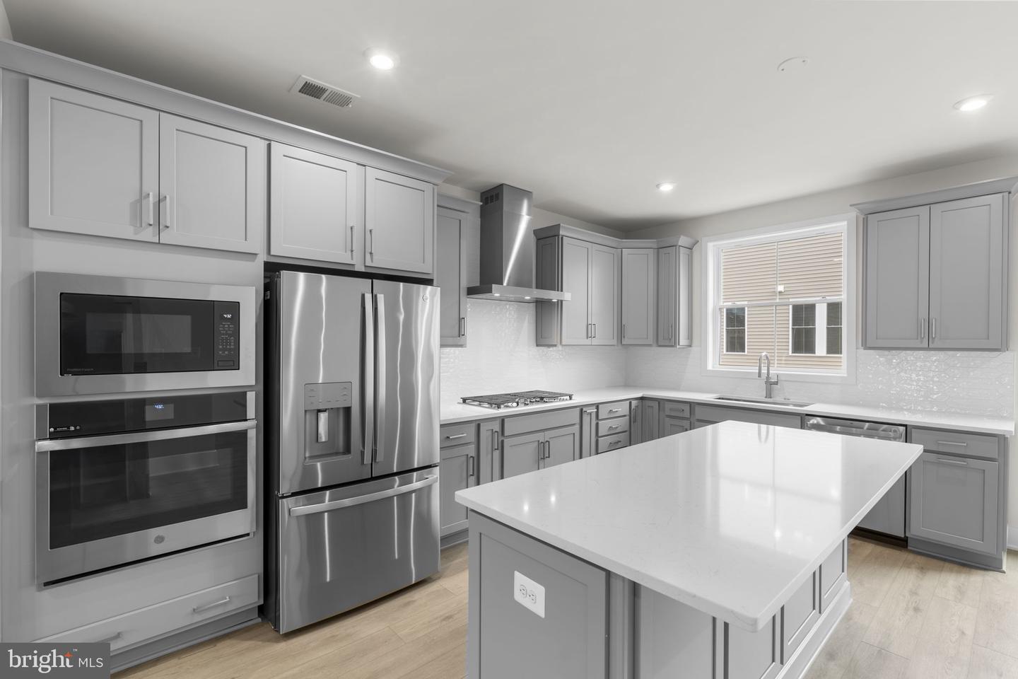 1 Picasso Sq #turner 22-f2-rt Property Photo 2