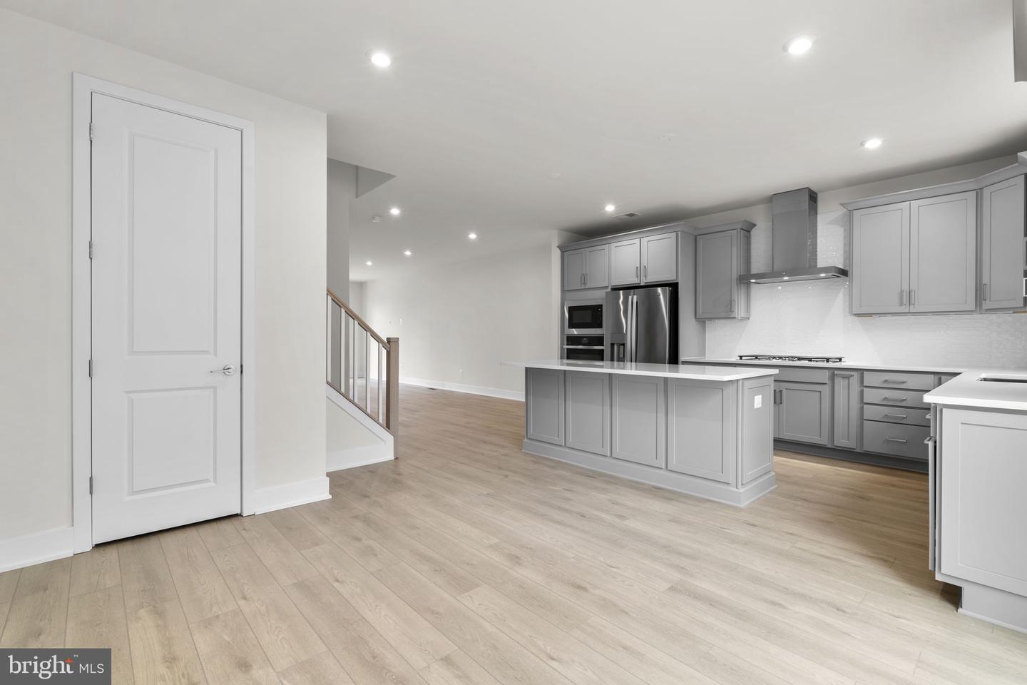 1 Picasso Sq #turner 22-f2-rt Property Photo 8