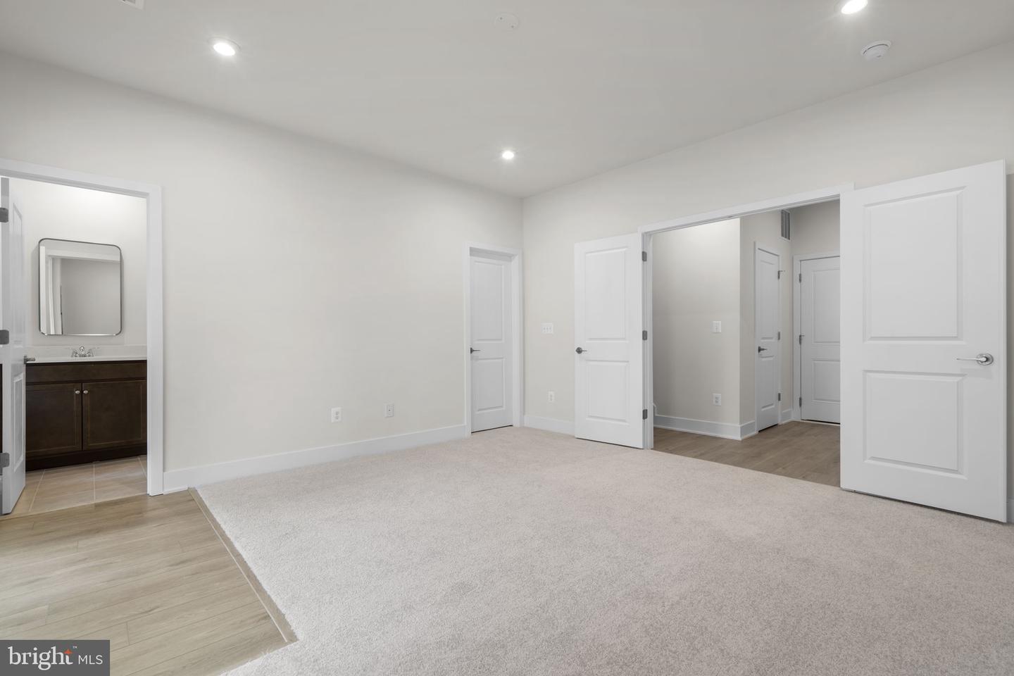1 Picasso Sq #turner 22-f2-rt Property Photo 25