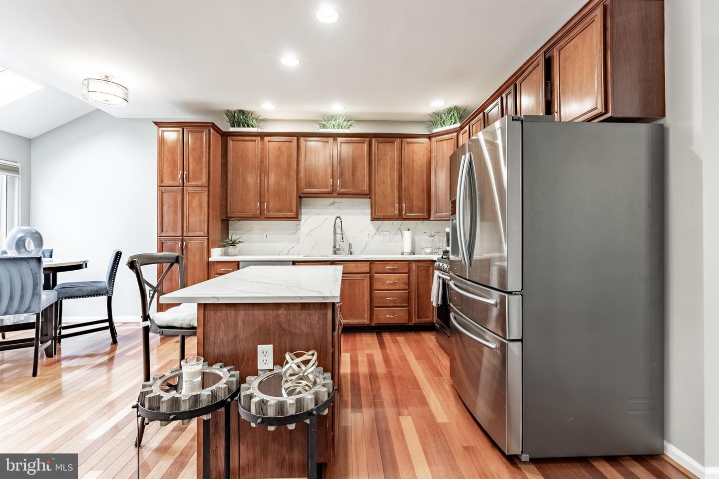 43738 Clemens Ter Property Photo 5