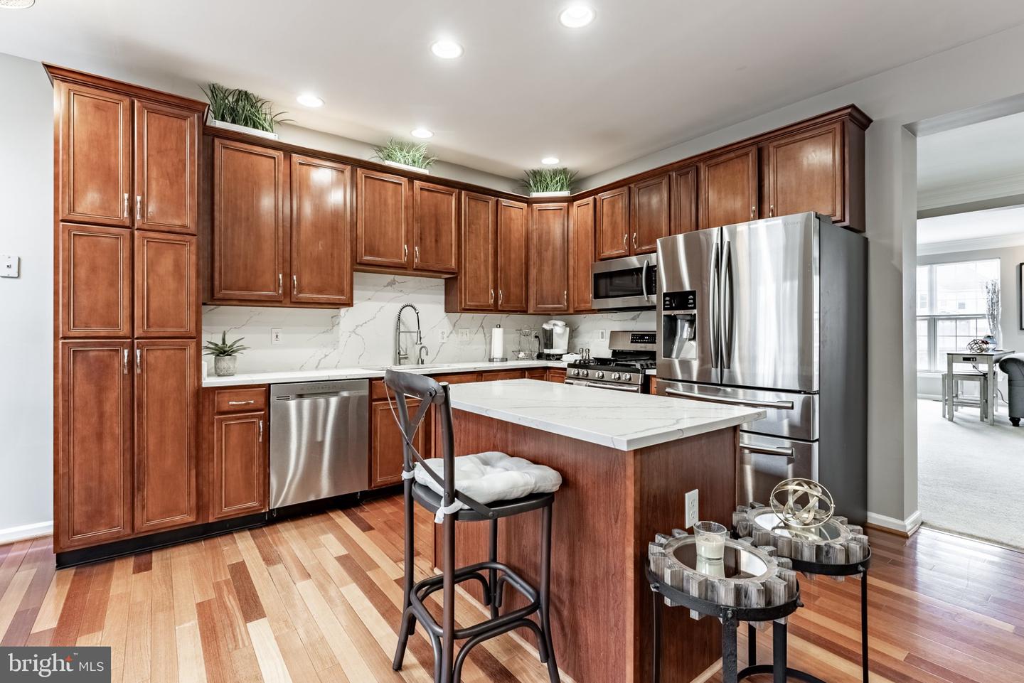 43738 Clemens Ter Property Photo 6