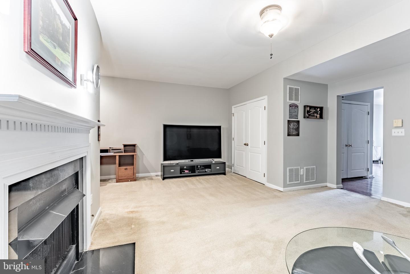 43738 Clemens Ter Property Photo 22