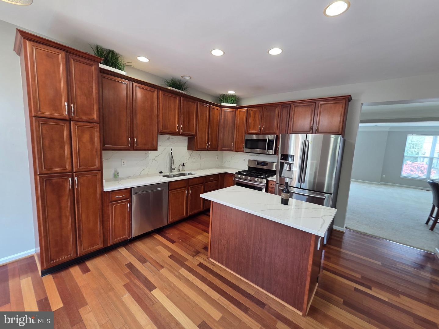 43738 Clemens Ter Property Photo 38