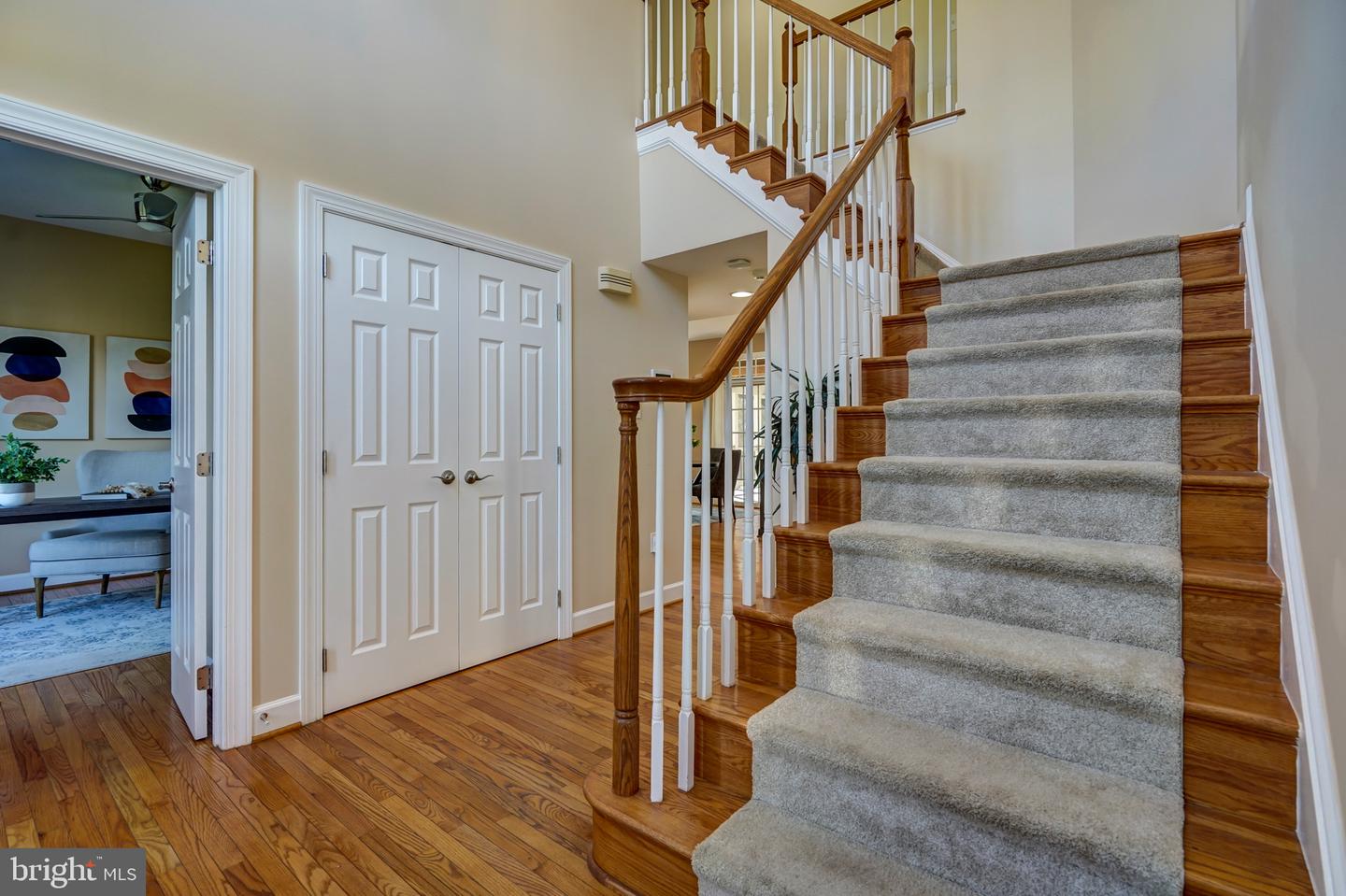 45917 Pullman Ct Property Photo 6