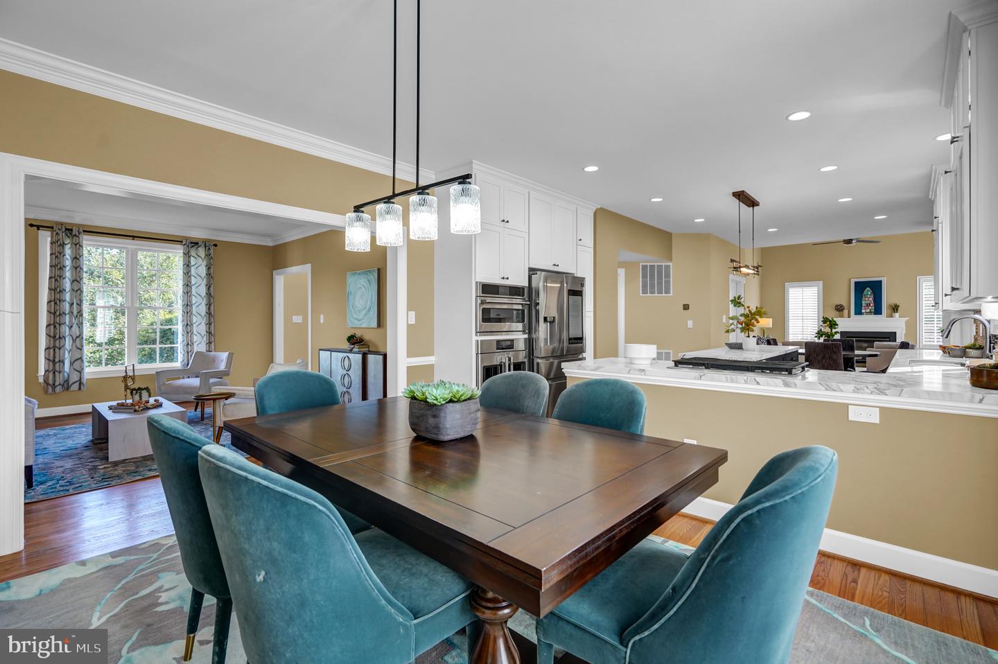 45917 Pullman Ct Property Photo 13