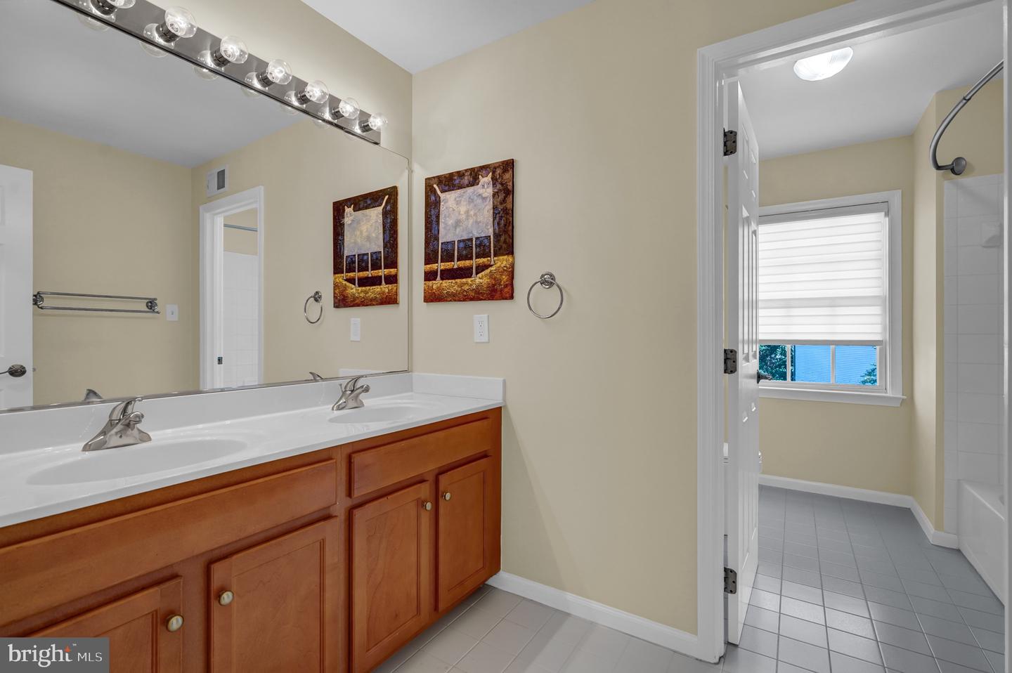 45917 Pullman Ct Property Photo 32