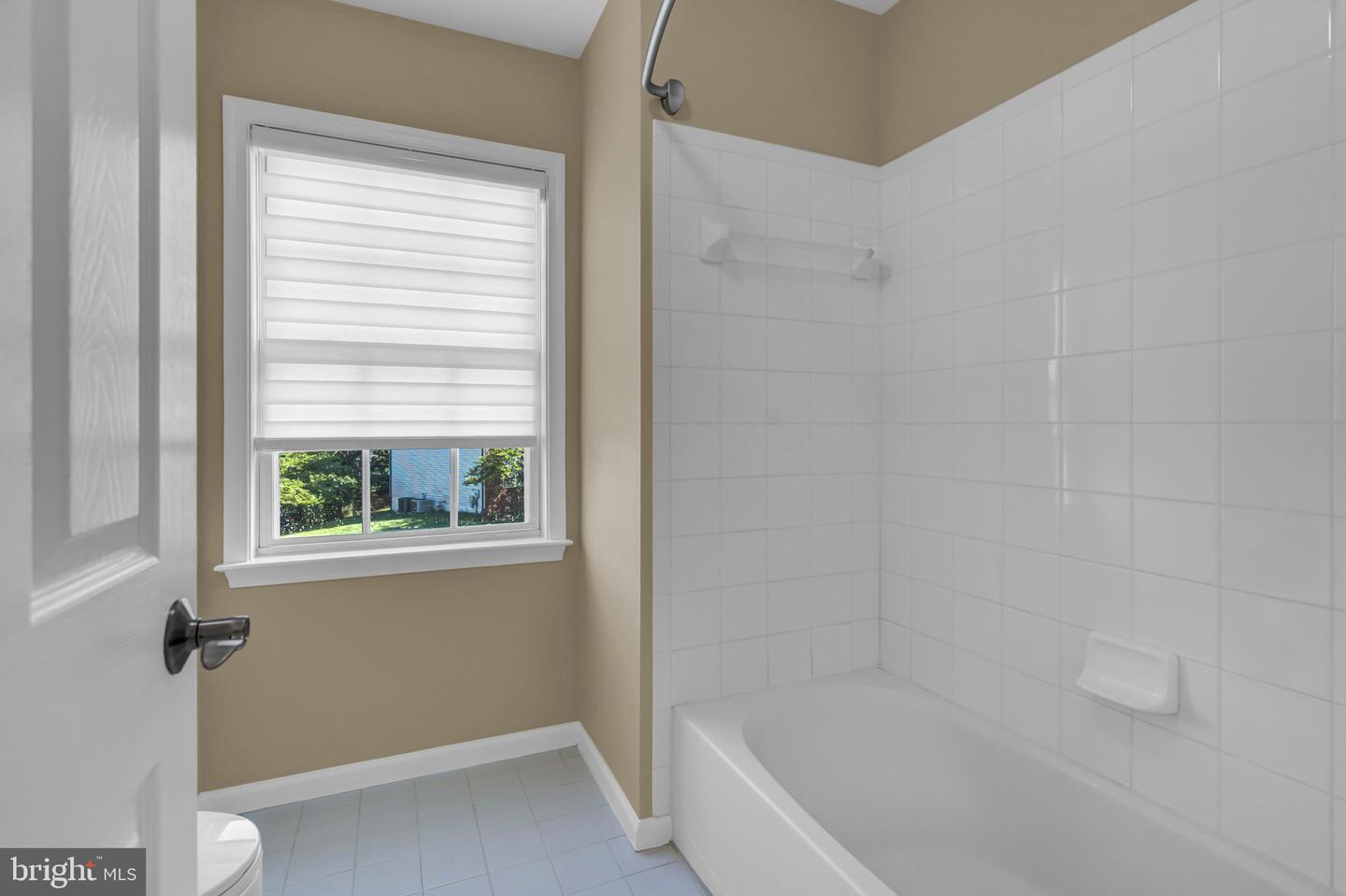 45917 Pullman Ct Property Photo 33