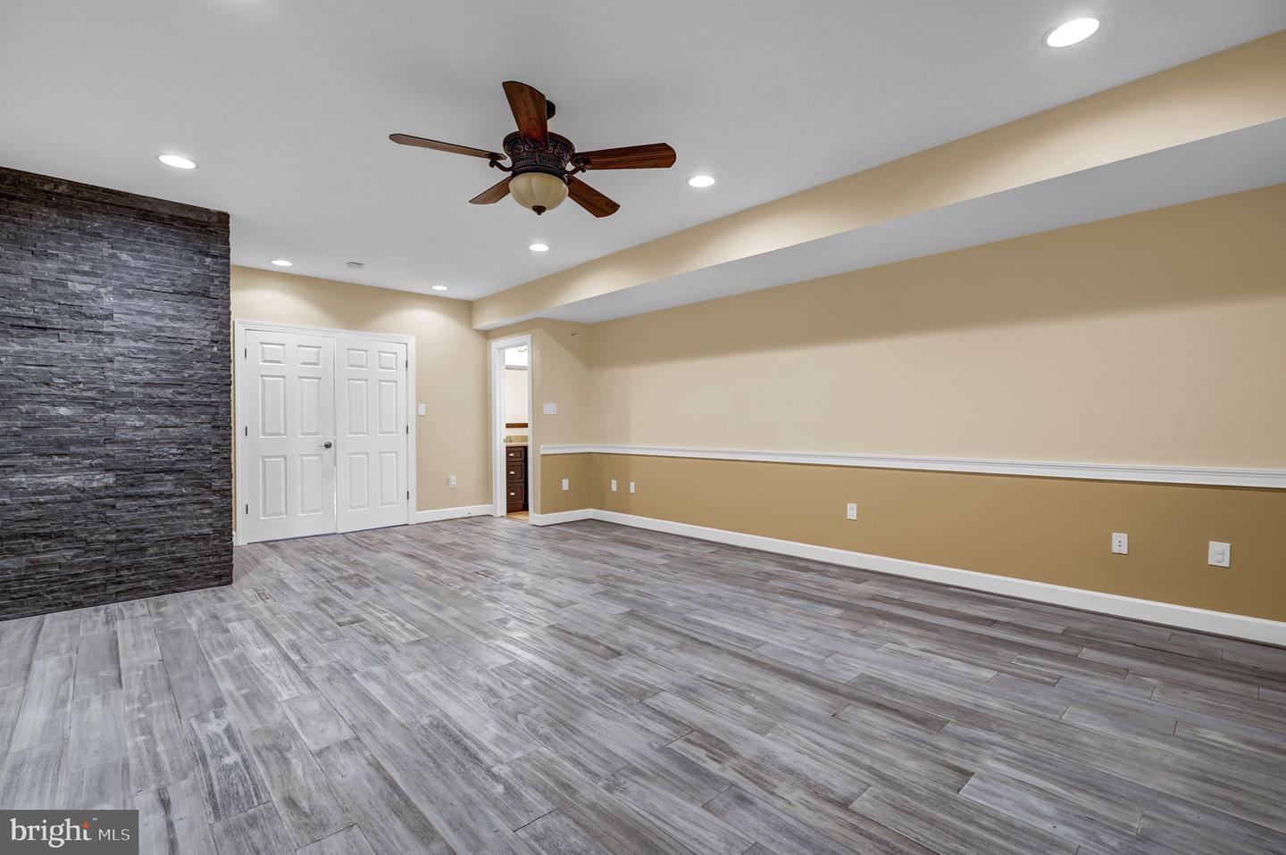 45917 Pullman Ct Property Photo 45