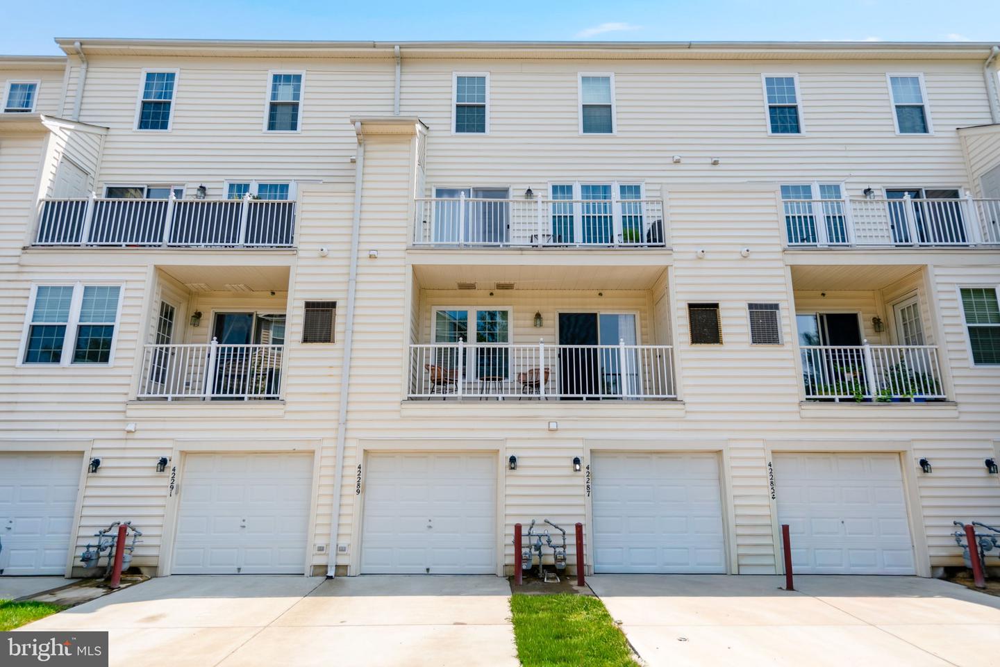42289 Onyx Ter Property Photo 33