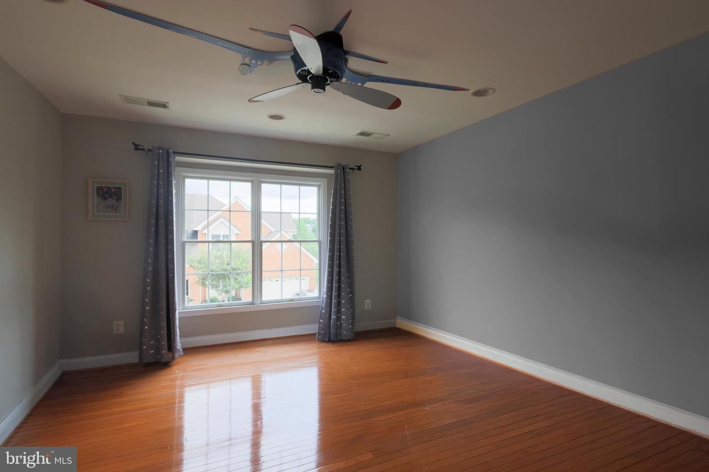 22918 N Brown Sq Property Photo 52