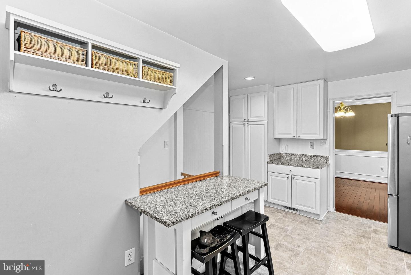 10163 Yorktown Way Property Photo 6