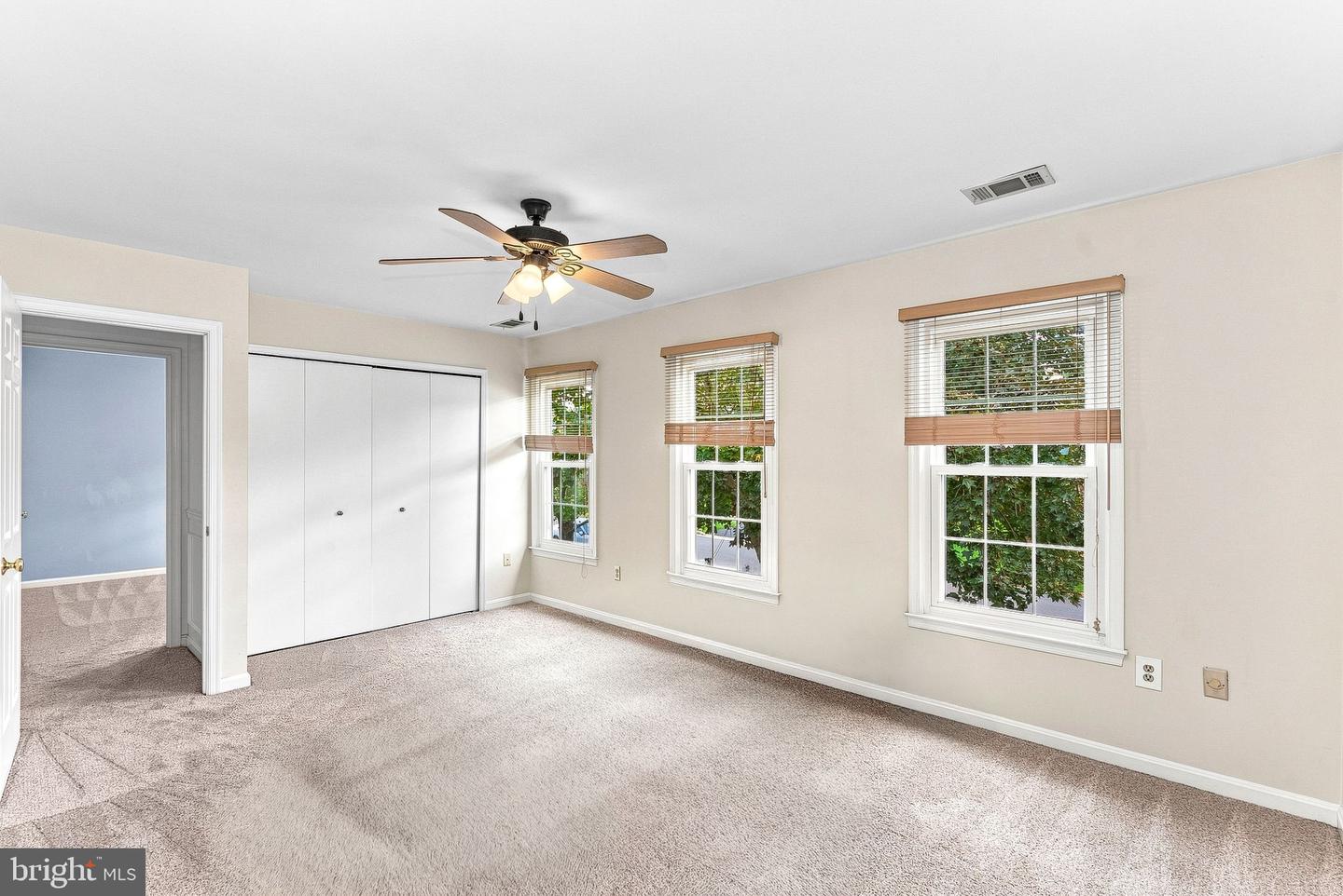 10163 Yorktown Way Property Photo 23