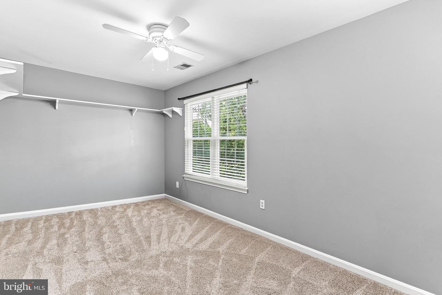 10163 Yorktown Way Property Photo 31