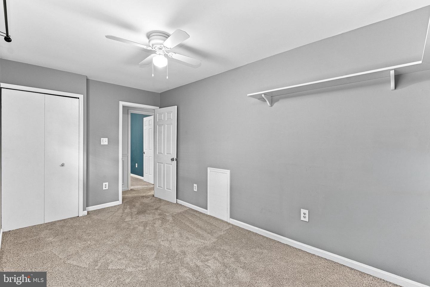10163 Yorktown Way Property Photo 32