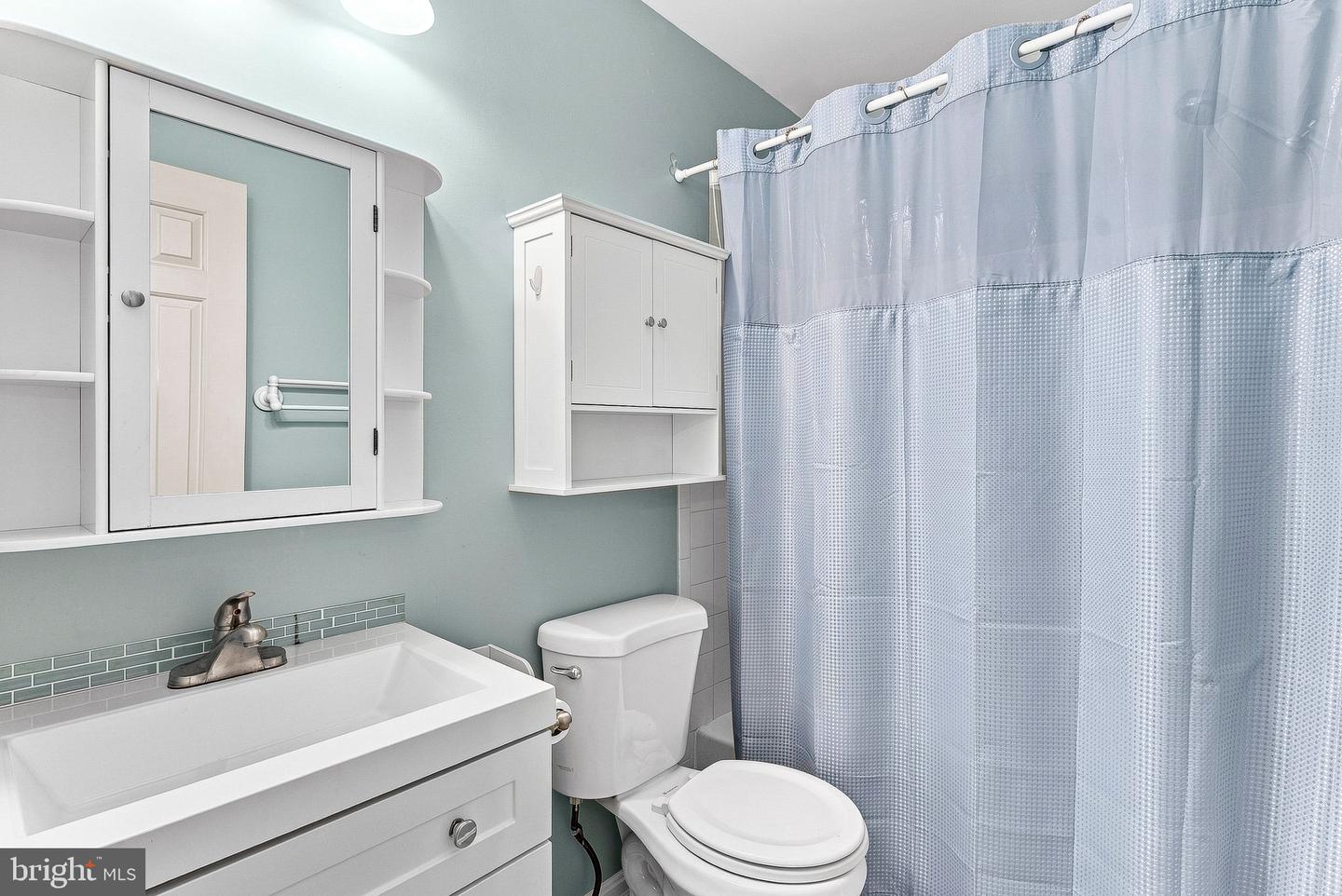 10163 Yorktown Way Property Photo 33