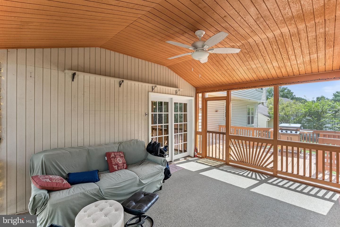 10163 Yorktown Way Property Photo 39