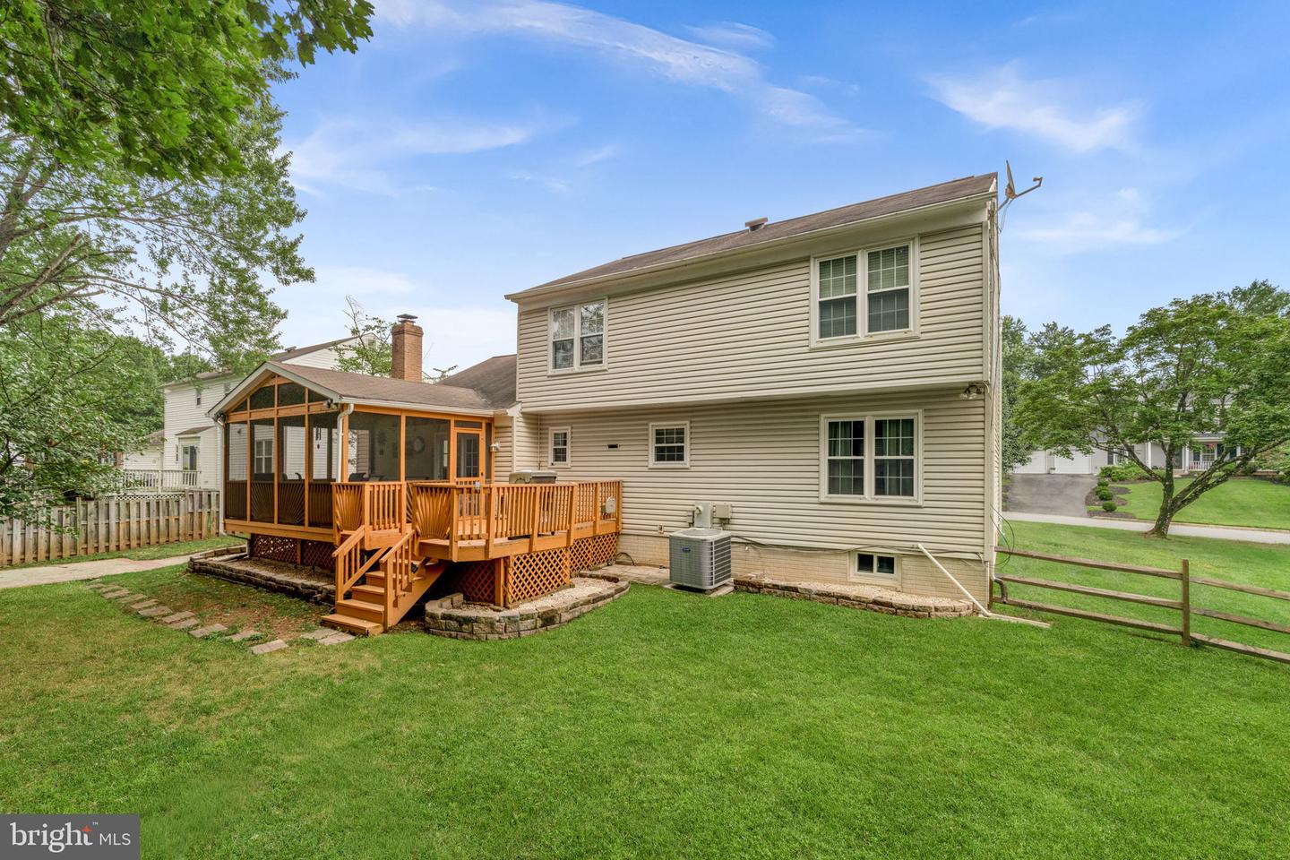 10163 Yorktown Way Property Photo 42