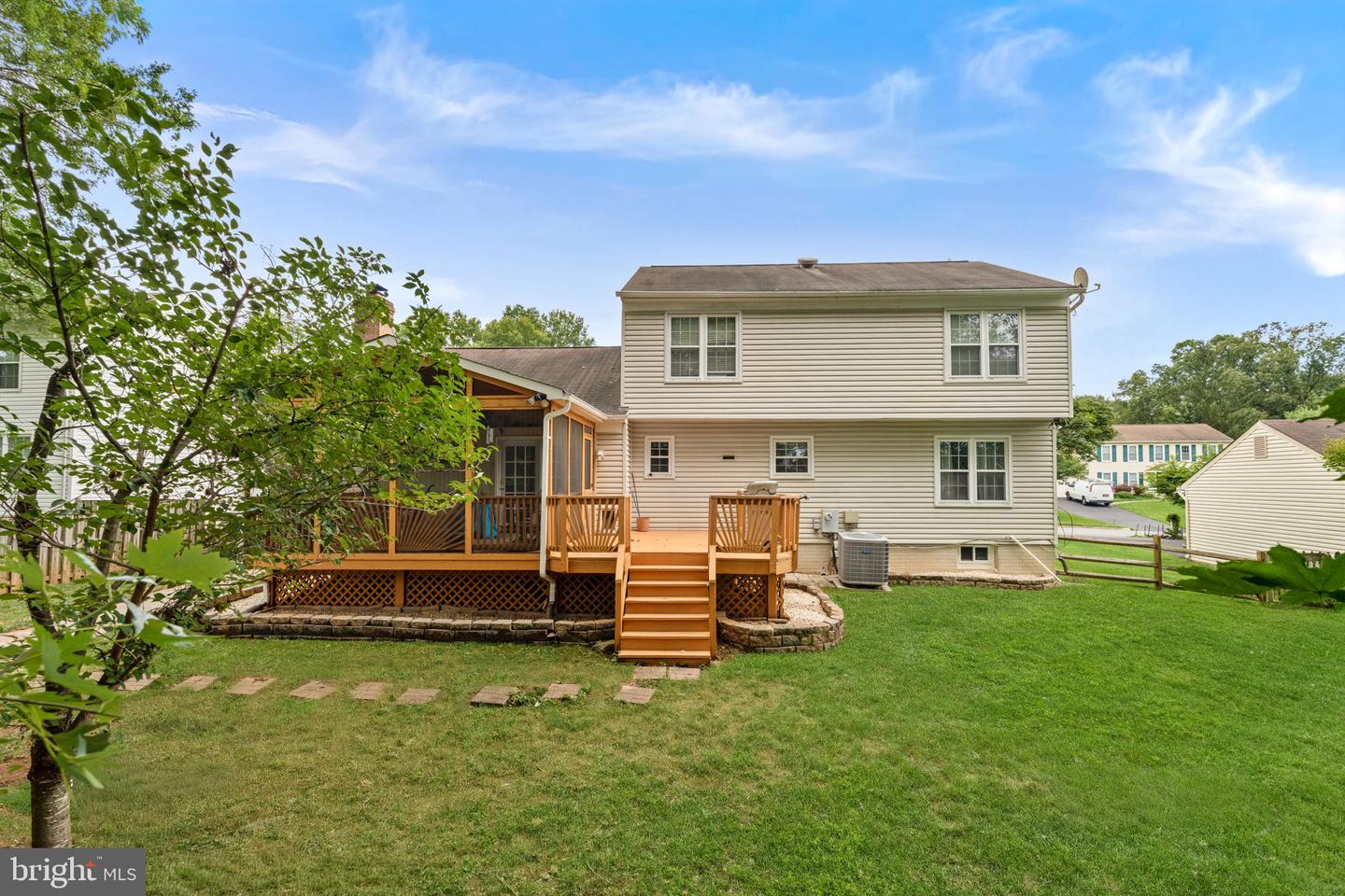 10163 Yorktown Way Property Photo 43